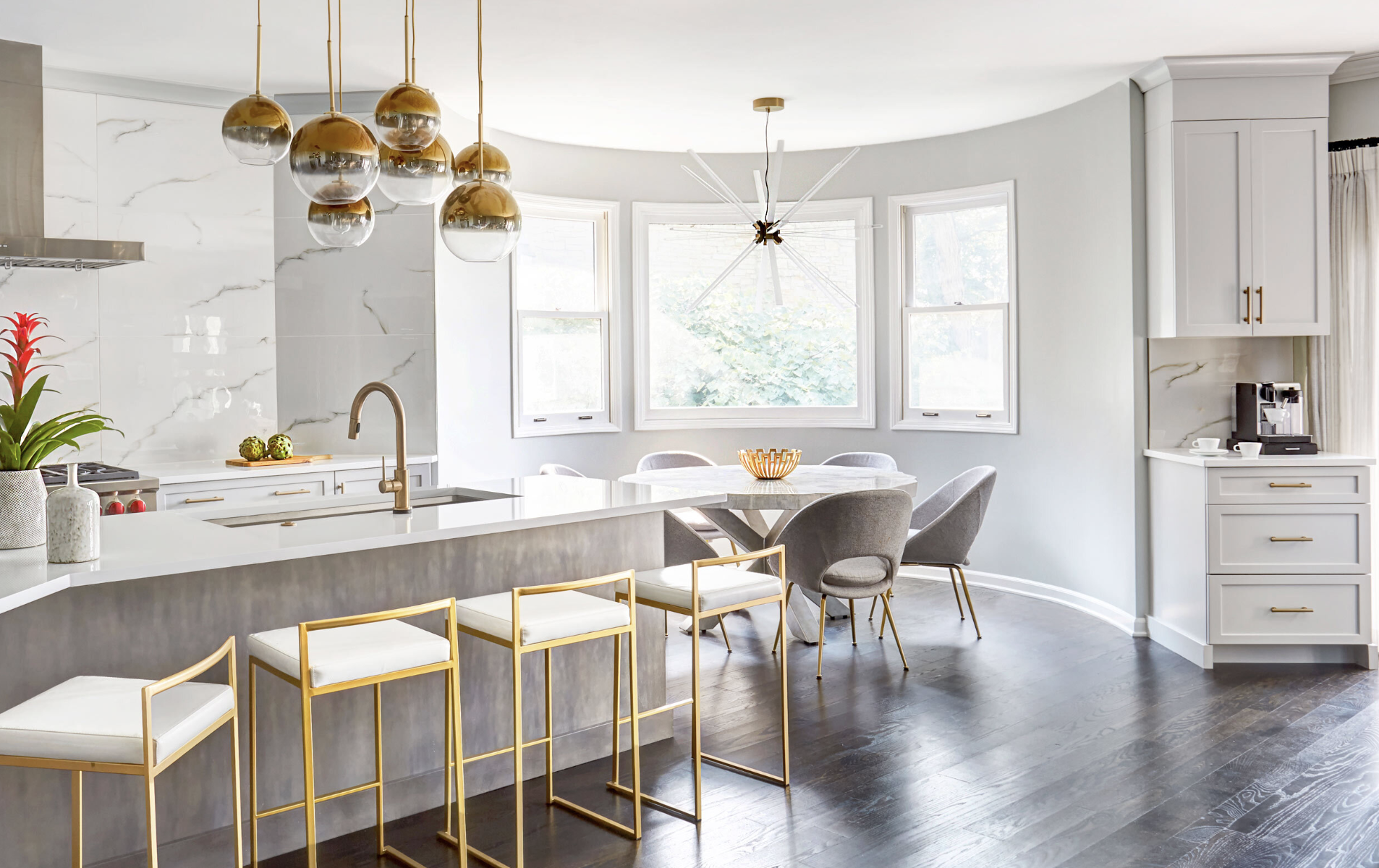 Bright modern kitchen